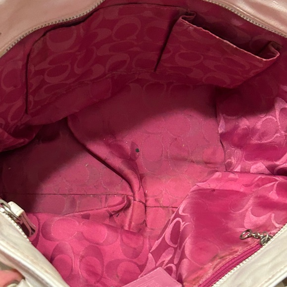 Coach ivory large purse/tote - Picture 6 of 7